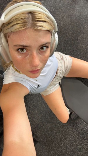 Faith Ordway Nude Photos #5