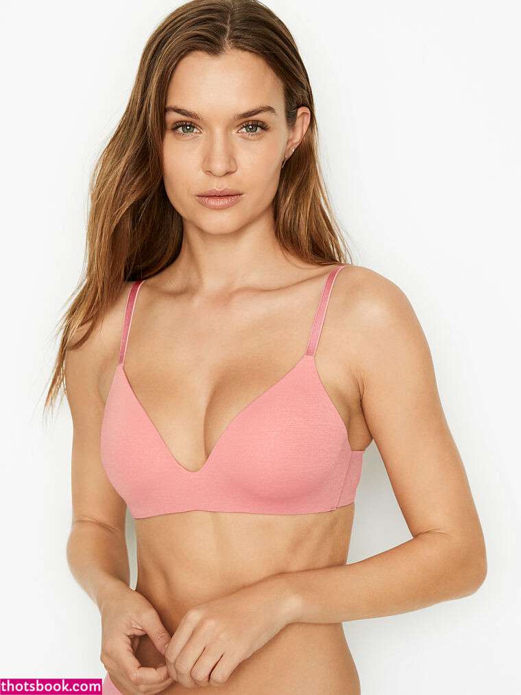 Josephine Skriver Nude Photos #2 455761