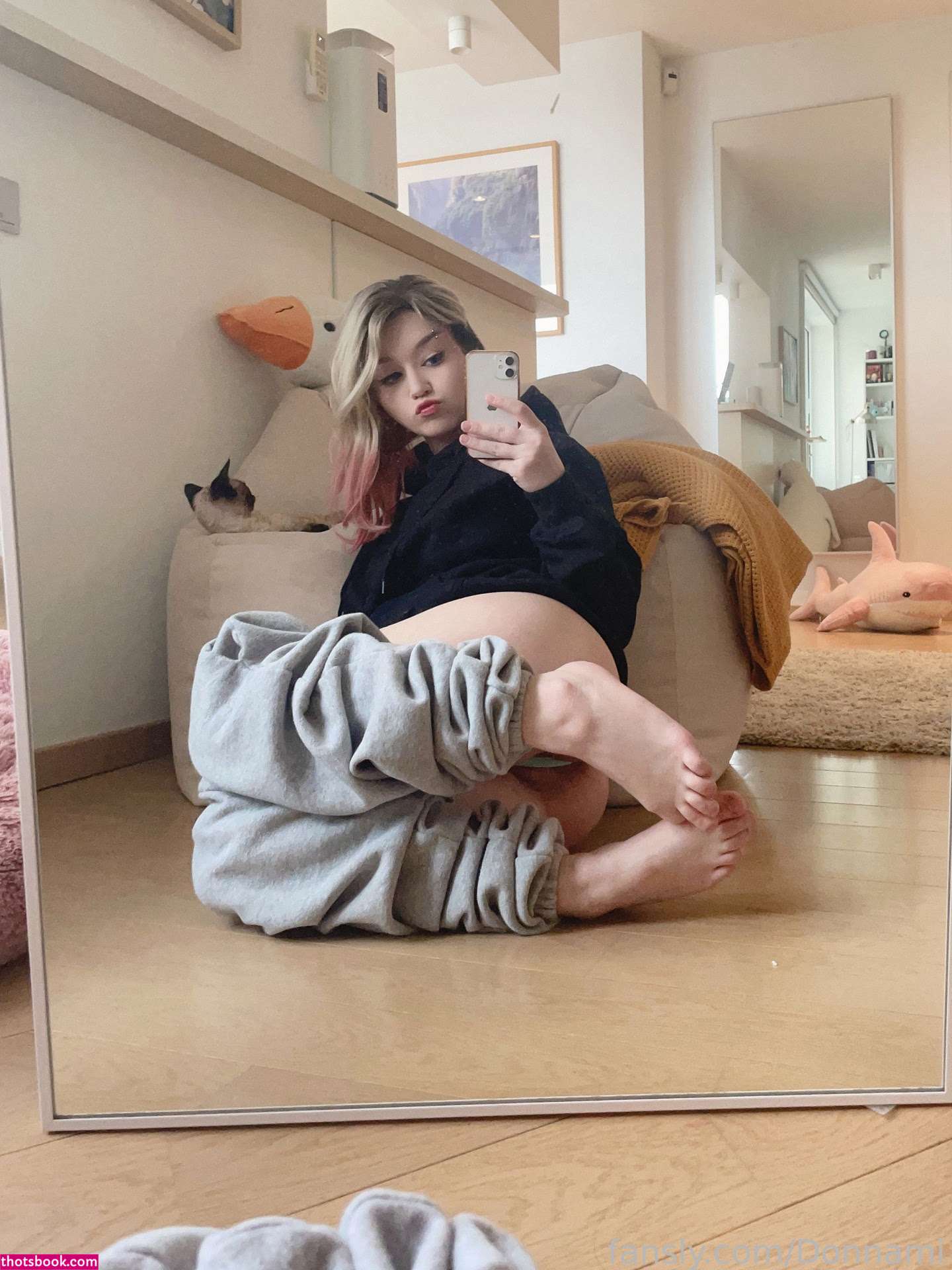 Donna loli Nude Photos #18 424329