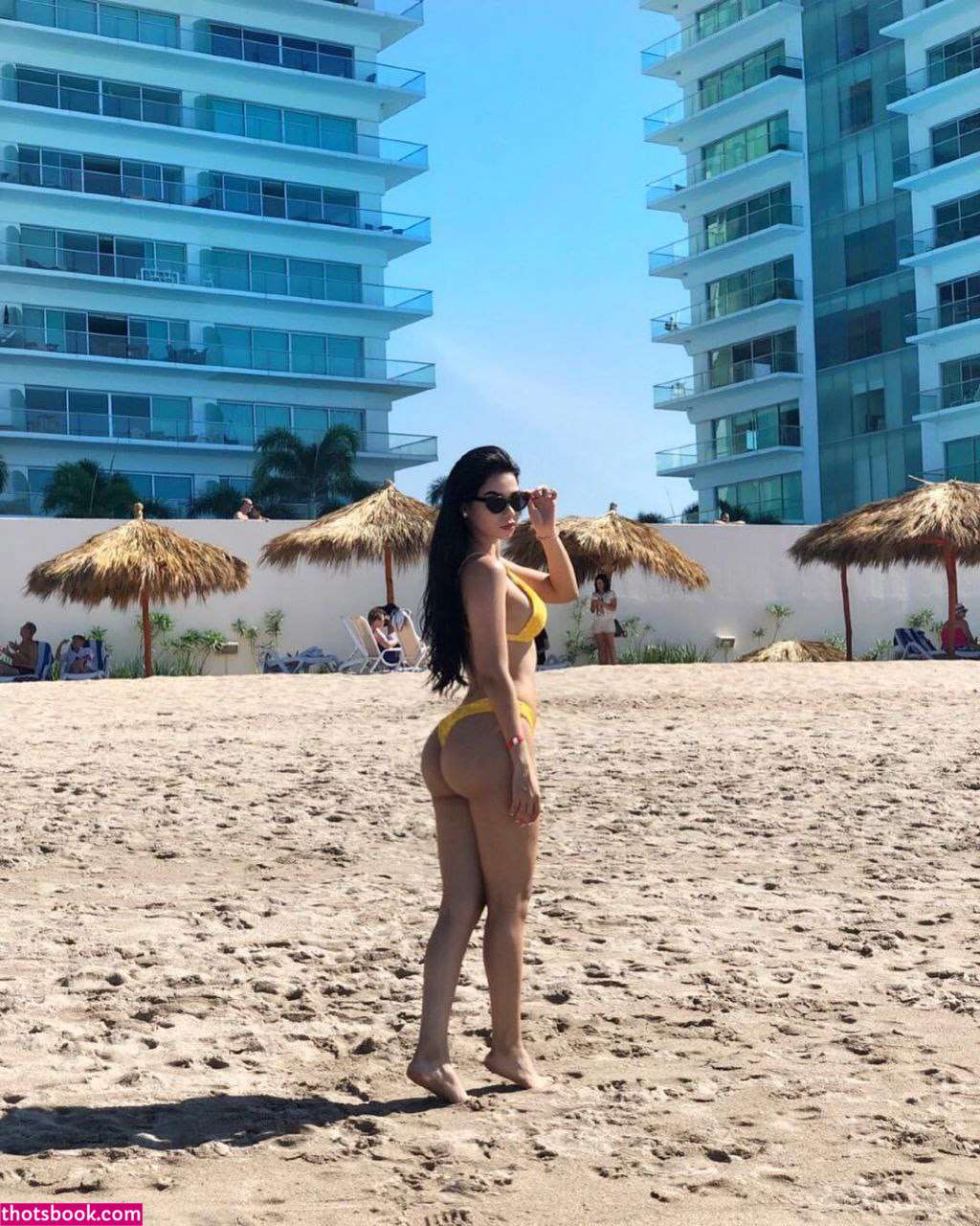 elizabethpinaa Elizabeth Flores Nude Leaks OnlyFans Photos #6 1322397