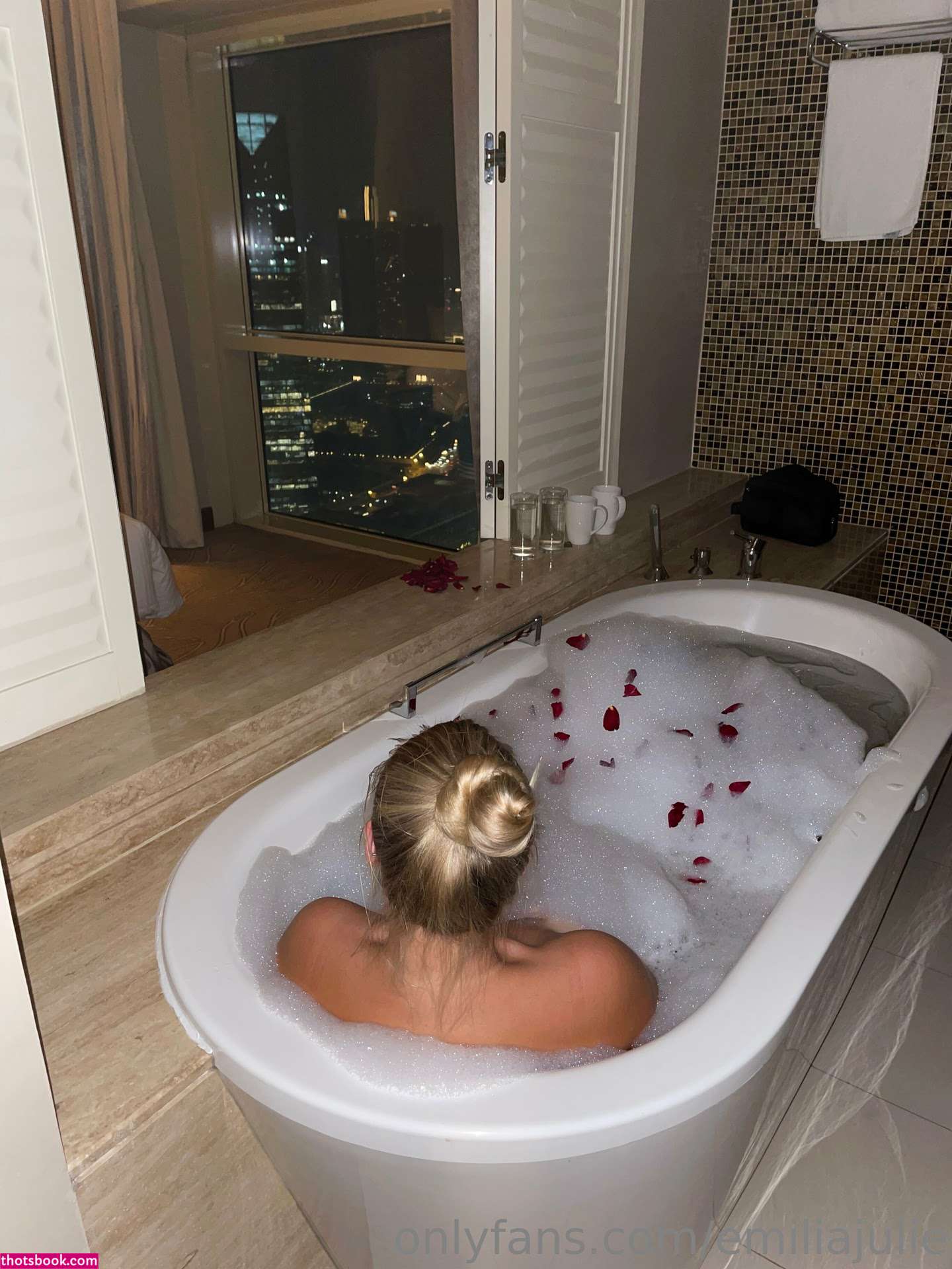 emiliajulie Nude Leaks OnlyFans Photos #3 1307559