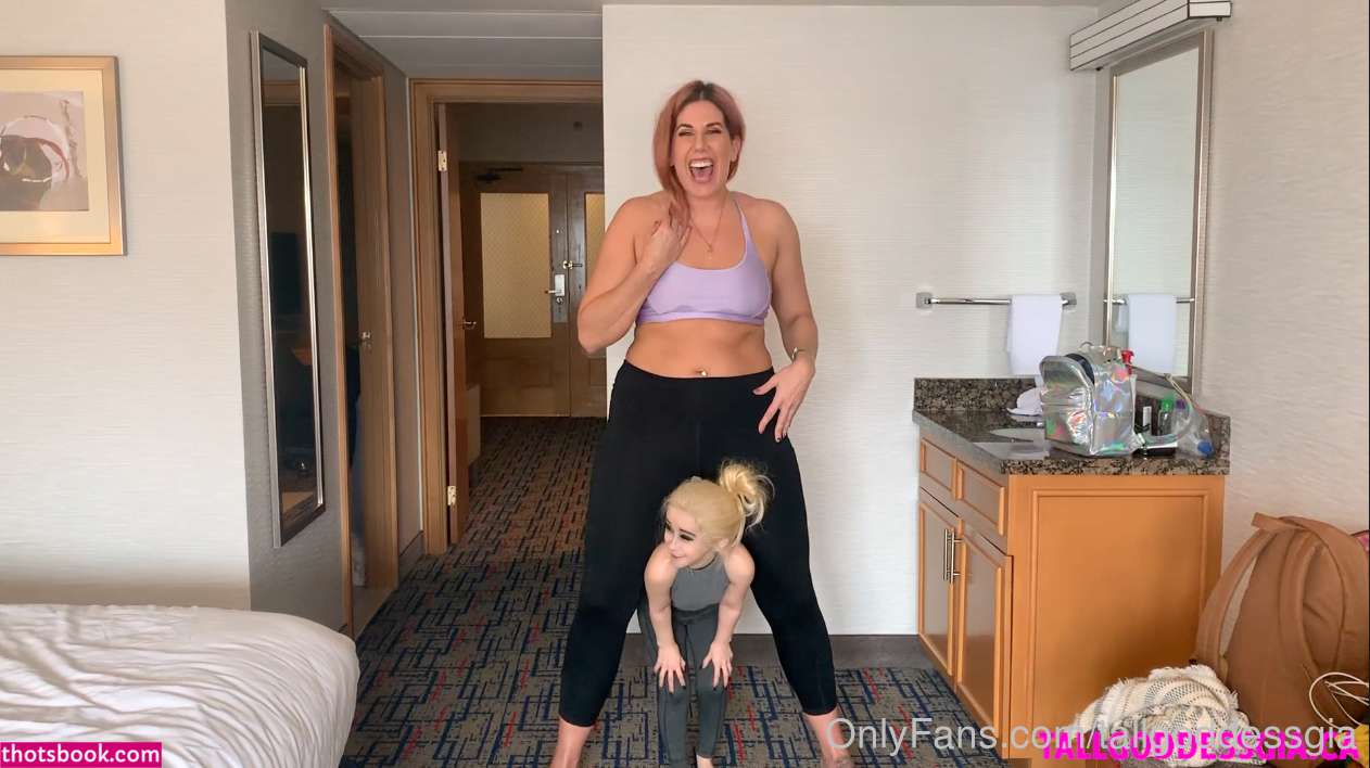 Tall Goddess Gia Gia De Luca Nude Leaks OnlyFans Photos #3 1324661