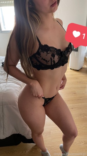 Miaqueenof miaqueen realmiaqueen Nude OnlyFans Photos #3