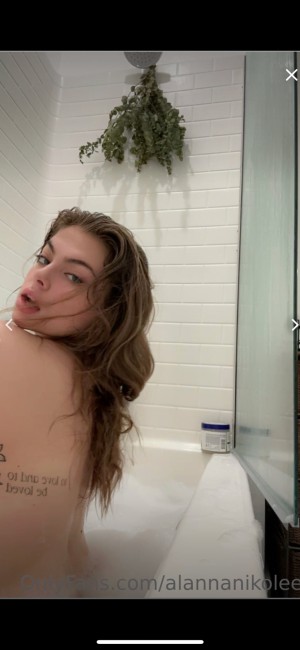 Alanna Nikole Nude Leaks OnlyFans Photos #4