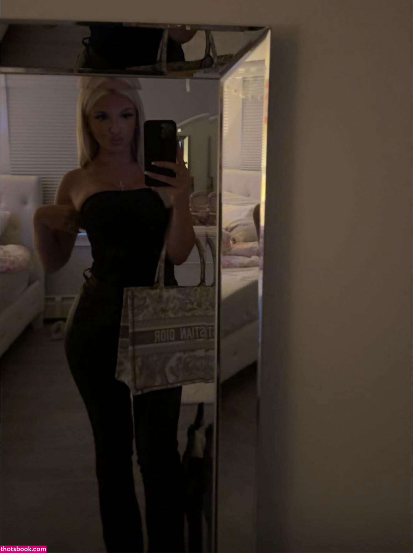 nikkidalessandro22 Nude Leaks OnlyFans Photos #5 1858152