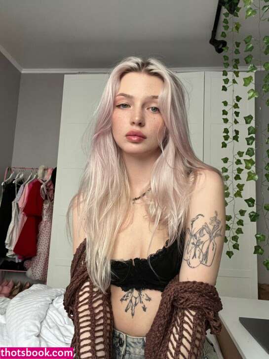 Ayovtasila Nude Leaks OnlyFans Photos #3 1879948