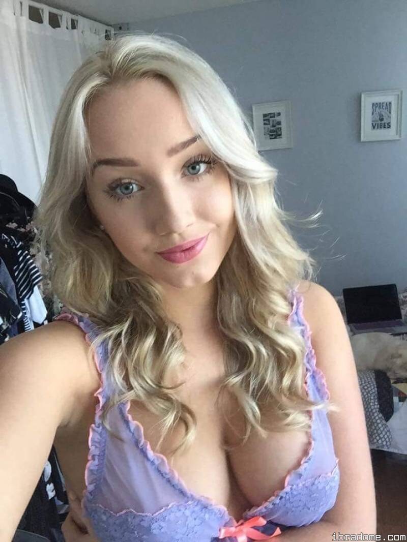 GwenGwiz Nude Photos 24434