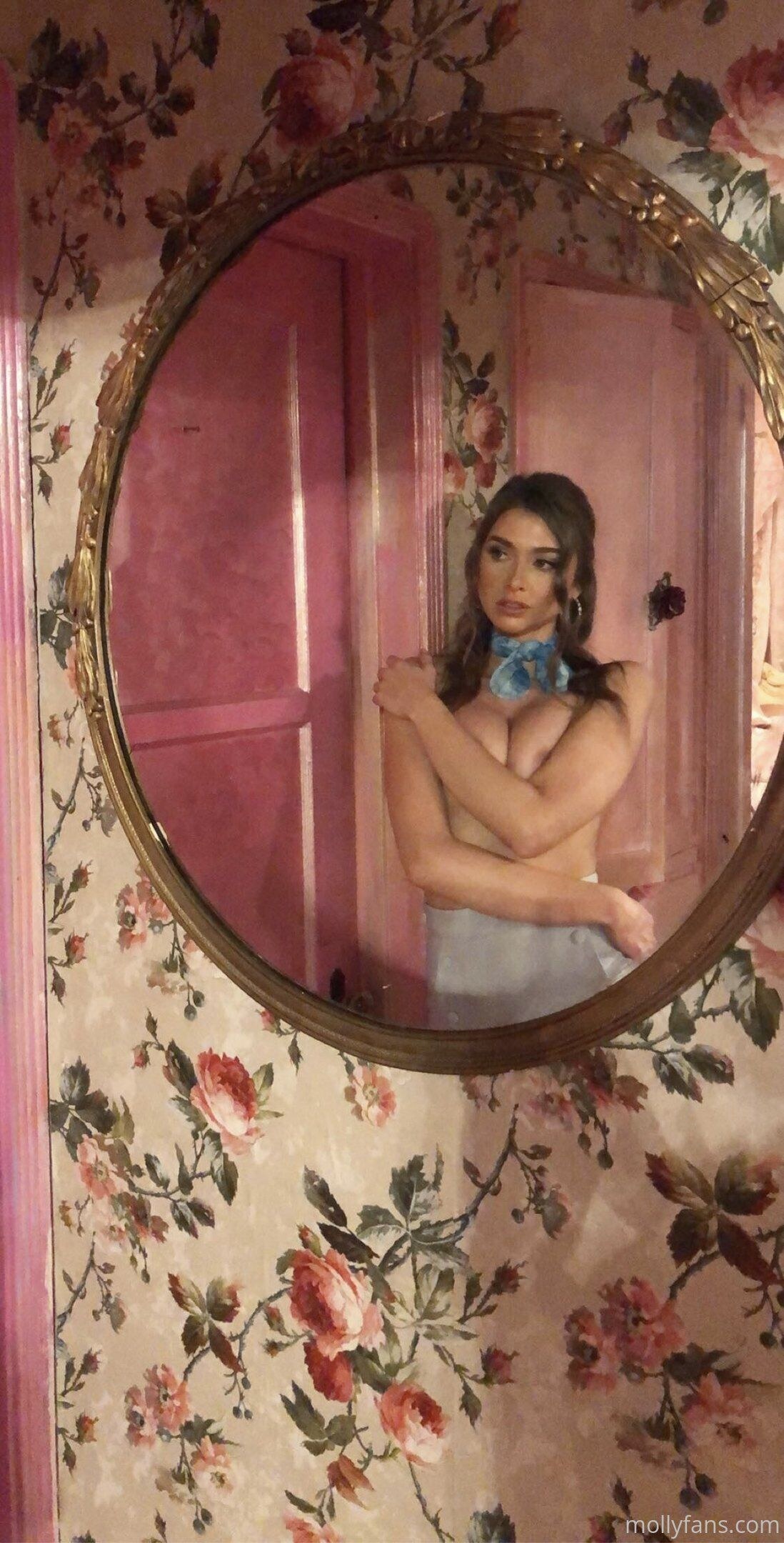 Molly Bennett Nude Leaked Photos 84424