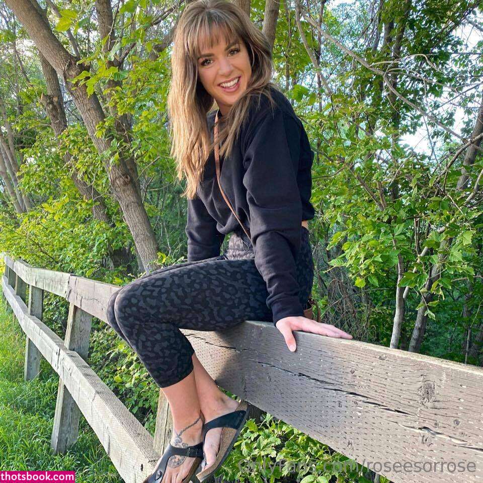 Roseesorrose Nude Leaks OnlyFans Photos #1 1429142