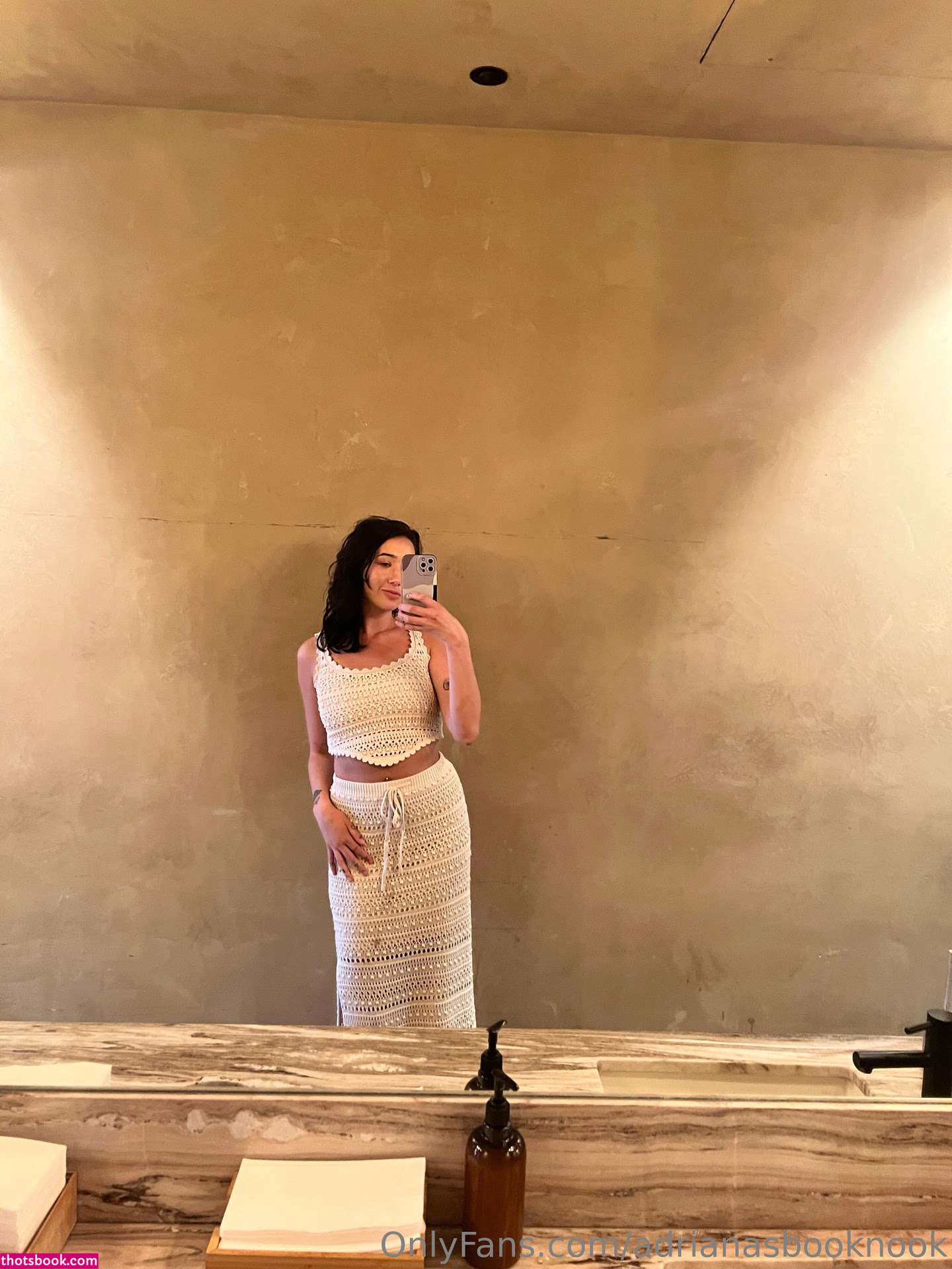 adrianasbooknook adrianasips Nude Leaks OnlyFans Photos #3 1423538