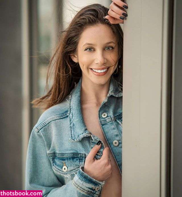 Emuna Zuzut Nude Leaks OnlyFans Photos #3 1450934