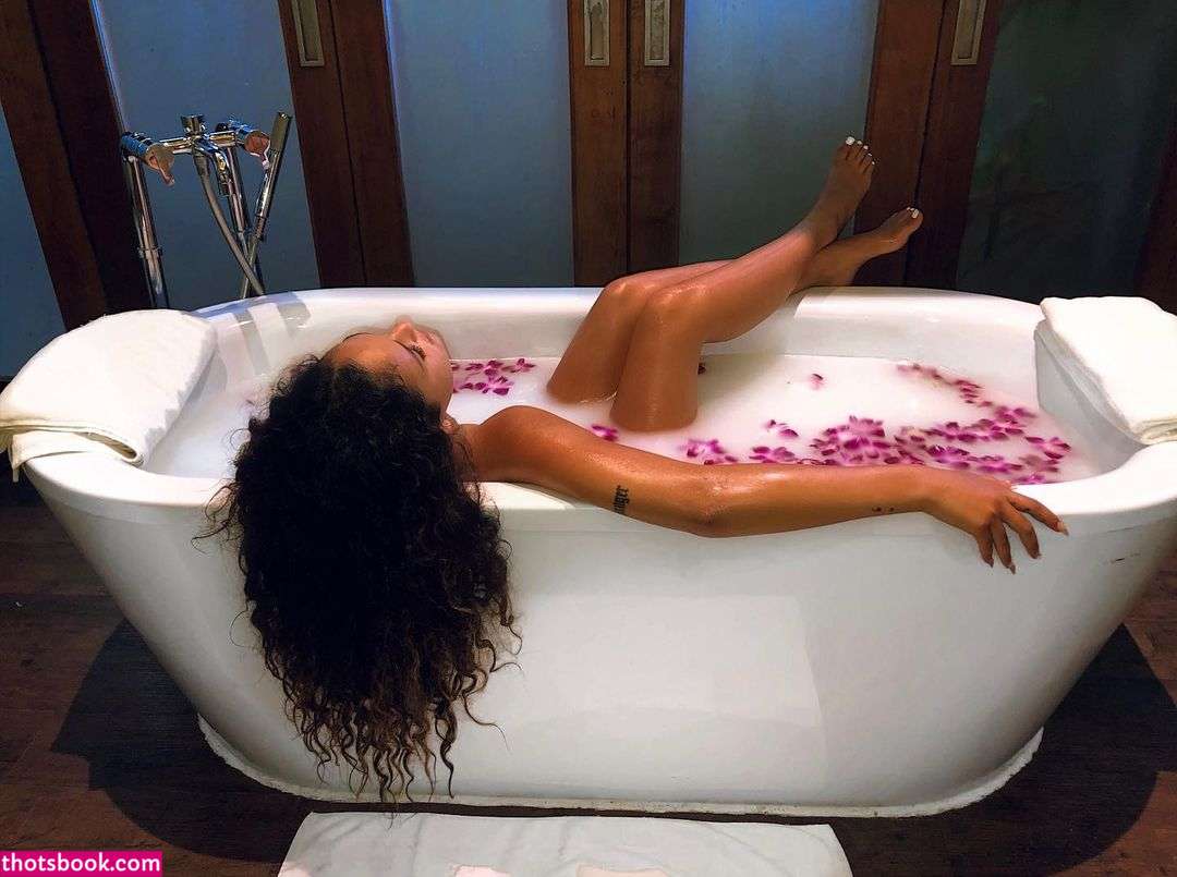 Kamilya Peer Levi Nude Leaks OnlyFans Photos #1 1451141