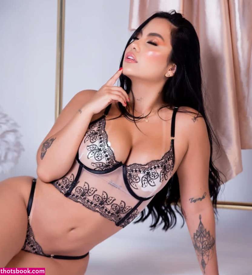 Juliana Karie julianakarie juliannakariee Nude Leaks OnlyFans Photos #1 1409449