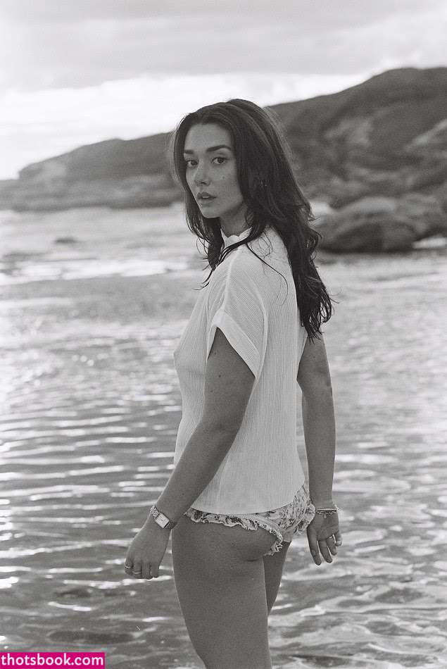 Zoe Kalotheos Nude Leaks OnlyFans Photos #2 1446197