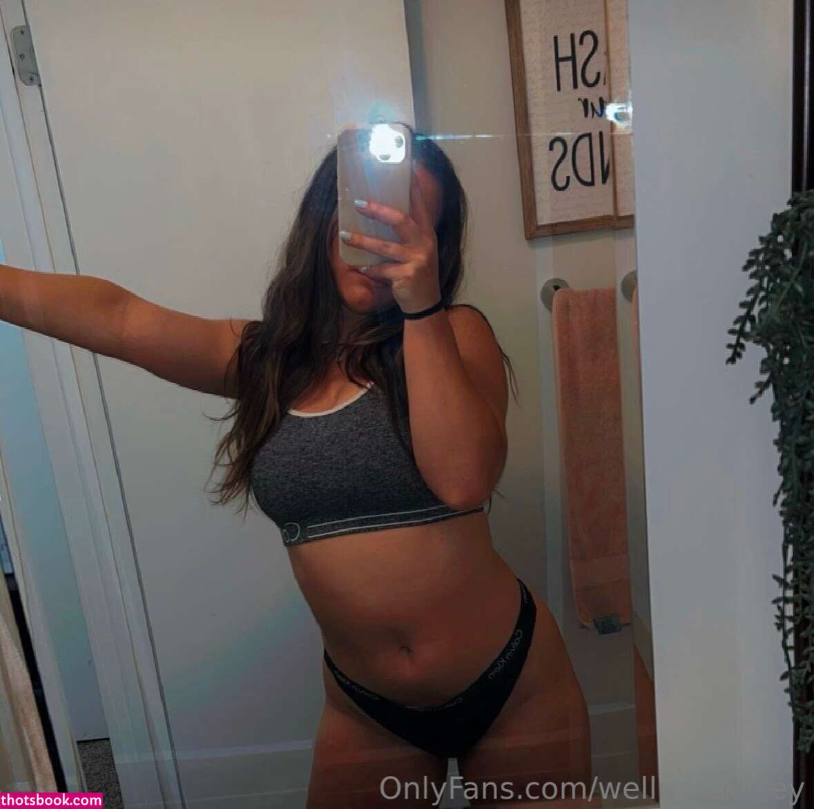 Wellnesswifey Kayla Moore Nude Leaks OnlyFans Photos #1 1433338