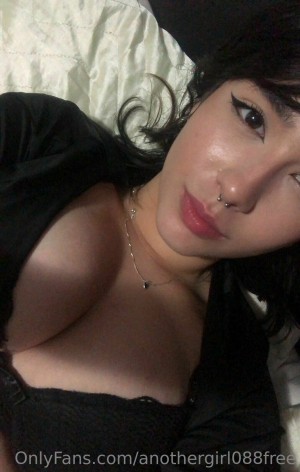 anothergirl088 anothergirl088free Nude Leaks OnlyFans Photos #4