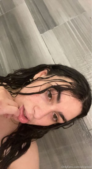 Aliza Rose alizarose Nude Leaks OnlyFans Photos #1