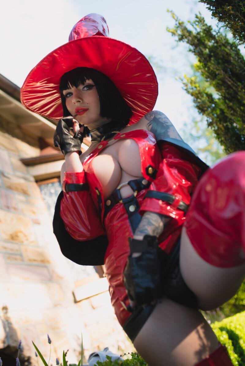 Katyuska Moonfox - Red Witch 11570