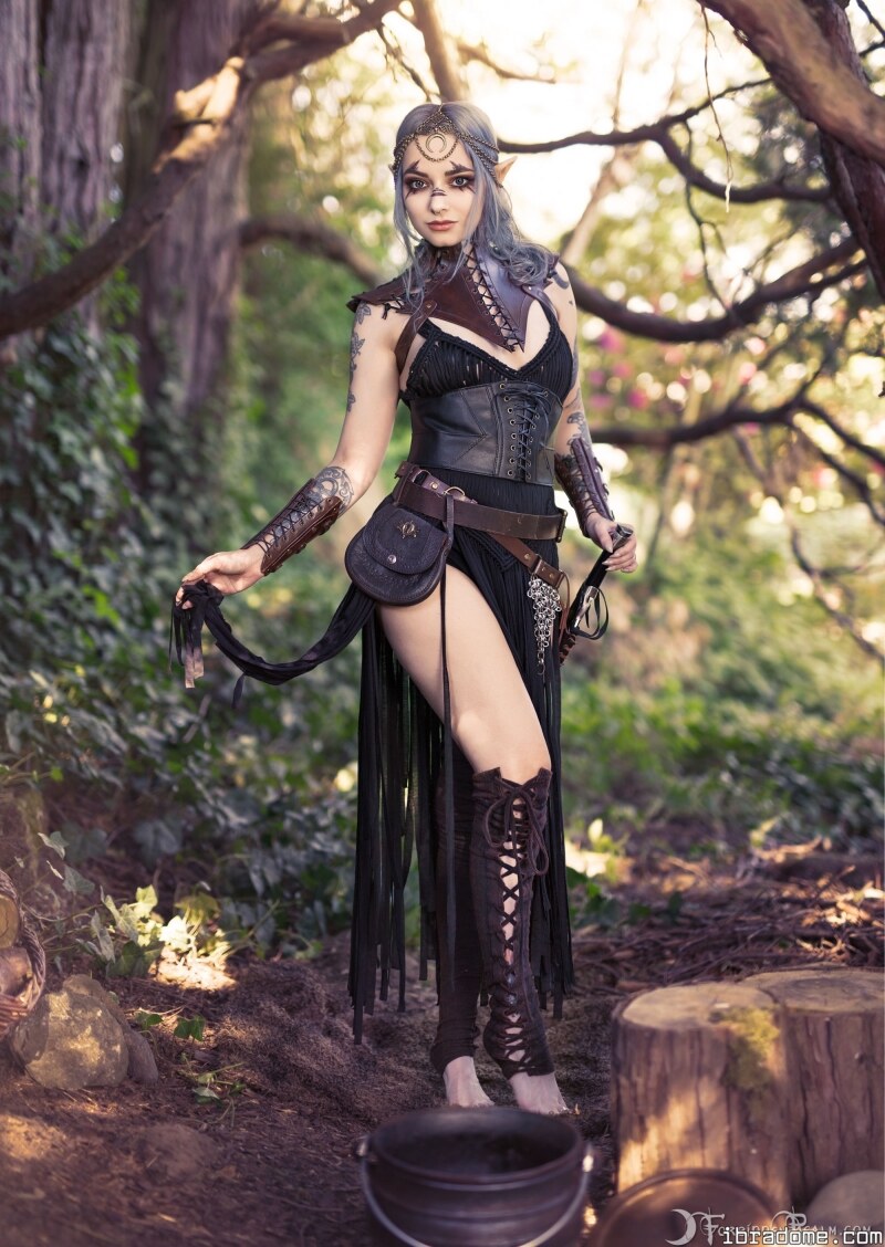 Genevieve The Mage Of Valenwood (ForbiddenRealm) 22732