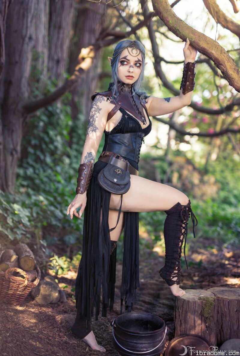 Genevieve The Mage Of Valenwood (ForbiddenRealm) 22737