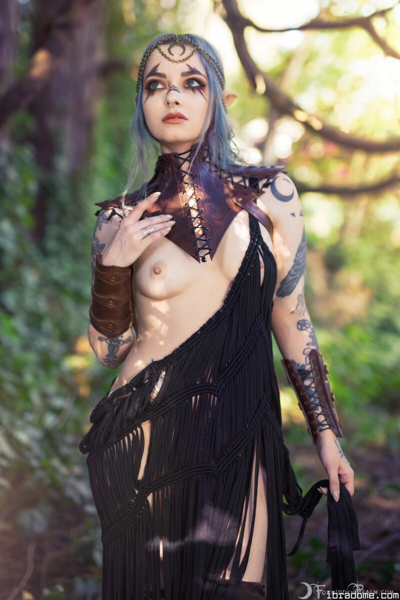 Genevieve The Mage Of Valenwood (ForbiddenRealm) 22744