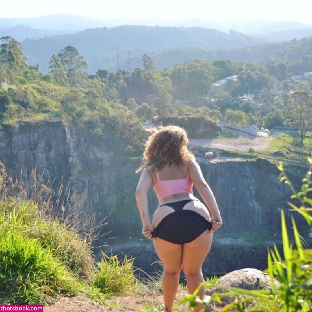 Vitoria Mansueto Photos #1 140413