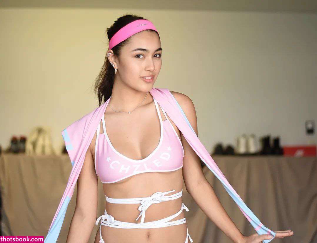 Kylin Milan Nude OnlyFans Photos #3 529747