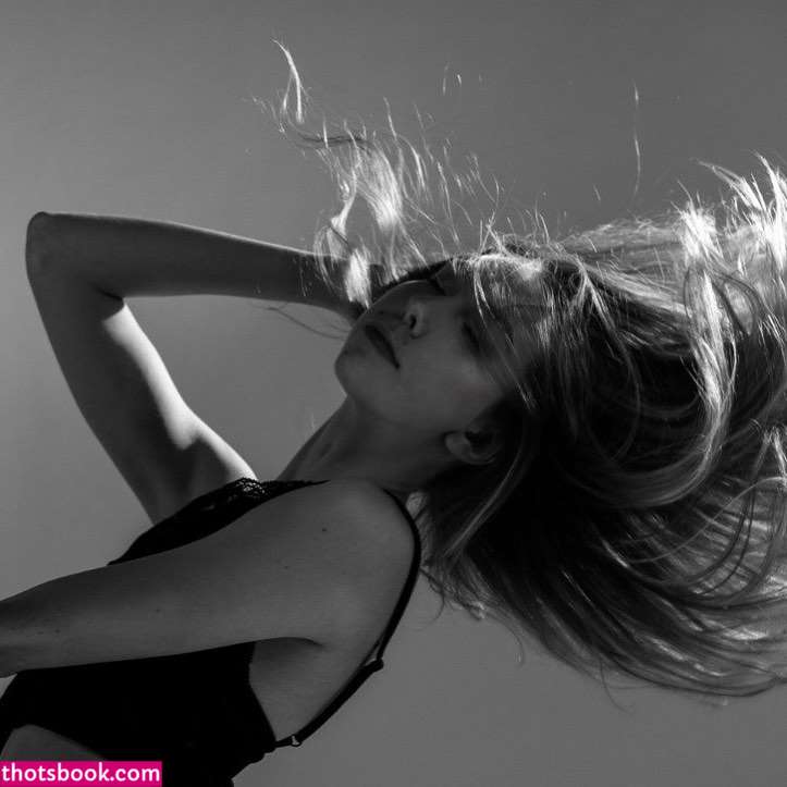 Ella Mooncake Nude OnlyFans Photos #2 503892