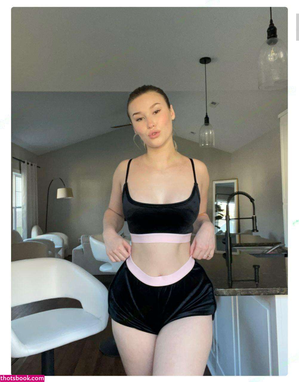 Sondra Blust Nude OnlyFans Photos #12 500561