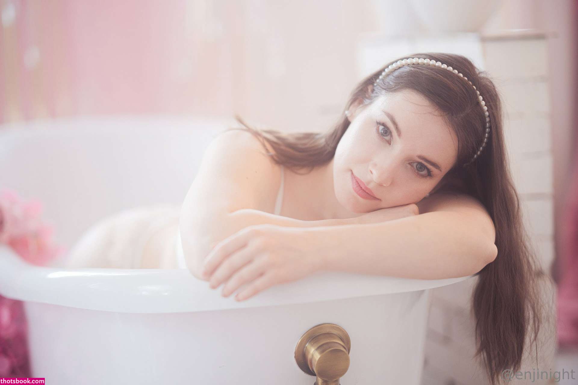 Enji Night Nude OnlyFans Photos #4 484404