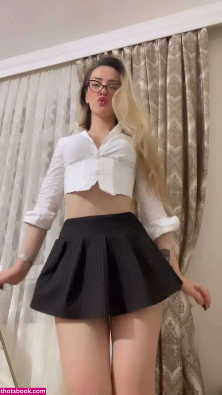 oznur guven oznurunuzz Nude OnlyFans Photos #1 474075