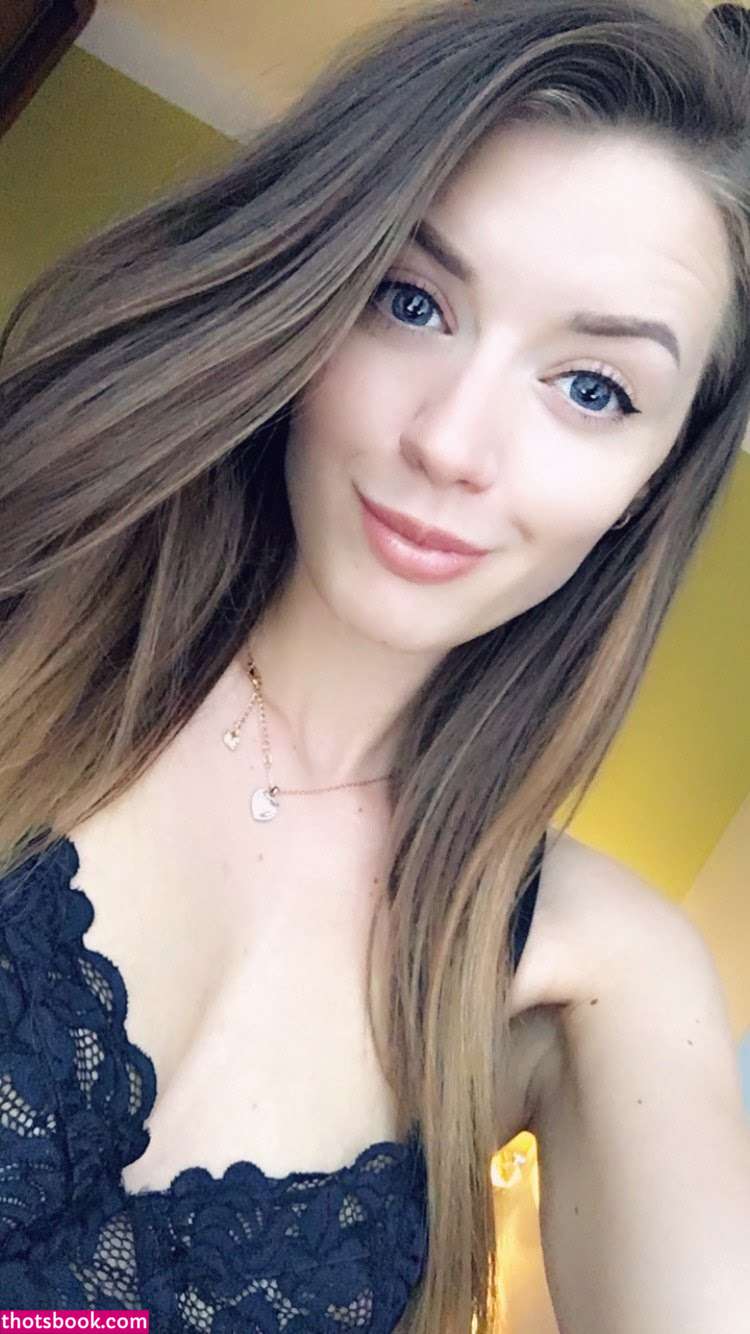 mirbee mirella mirbeemfc Nude Leaks OnlyFans Photos #10 1337164