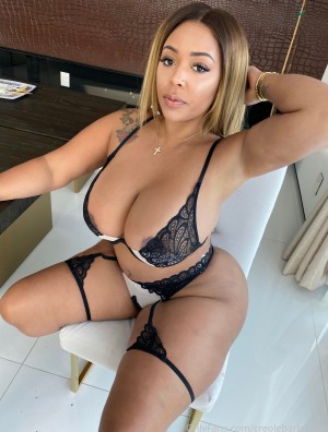 Aundreana Rene Creole barbie Nude Leaks OnlyFans Photos #4