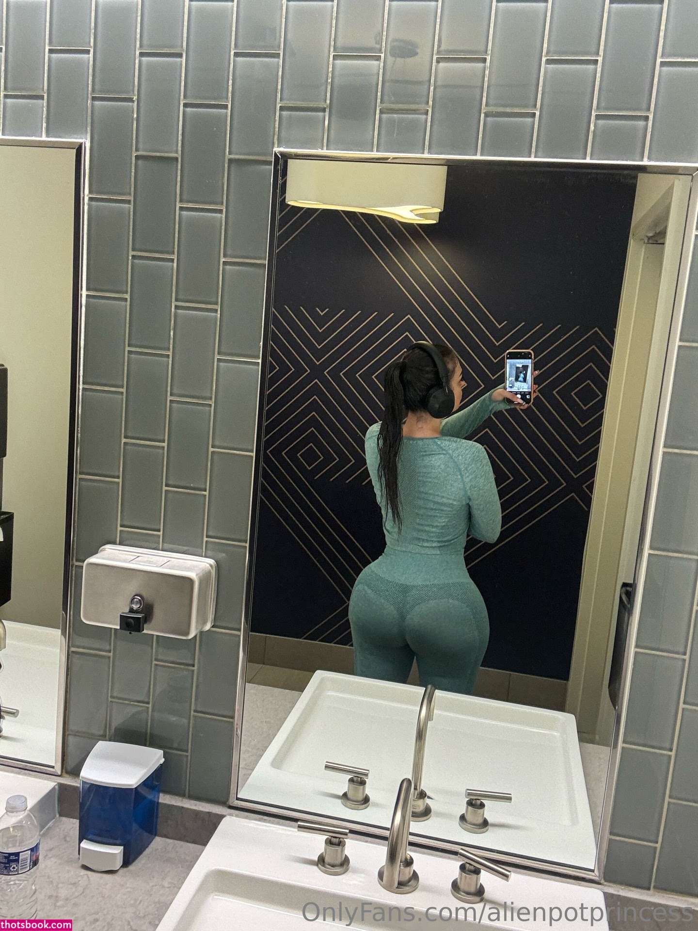 AlienPotPrincess Nude Leaks OnlyFans Photos #1 1398929