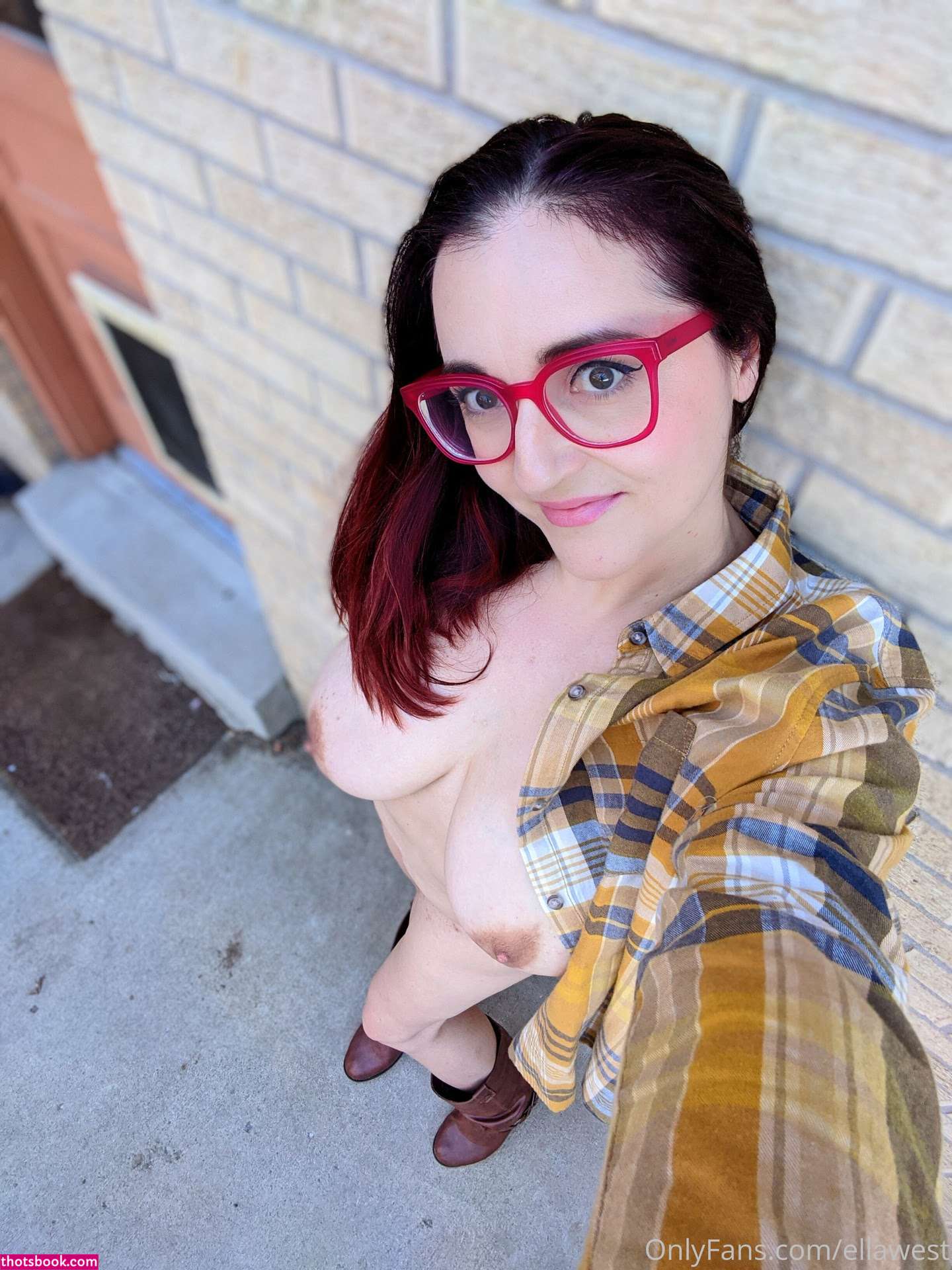 Ella West ellawestxxx Hairy Busty Ella Nude Leaks OnlyFans Photos #3 1399666