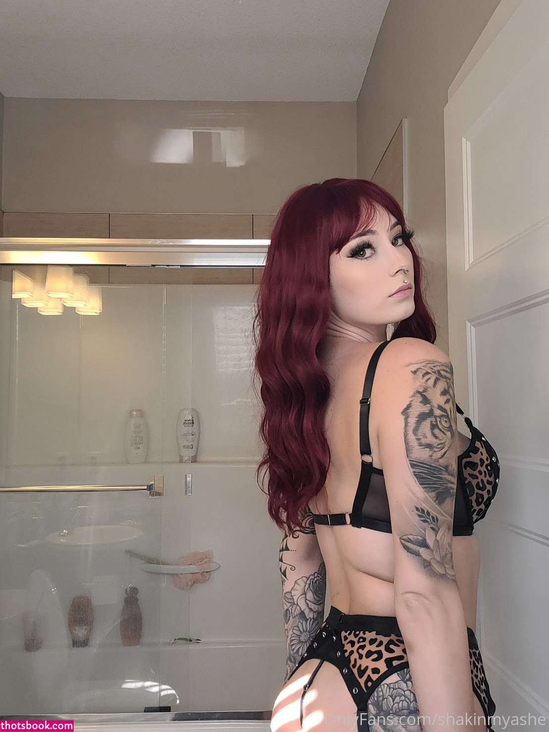 hotdogflavouredwaterr shakinmyashe Nude Leaks OnlyFans Photos #10 1361109