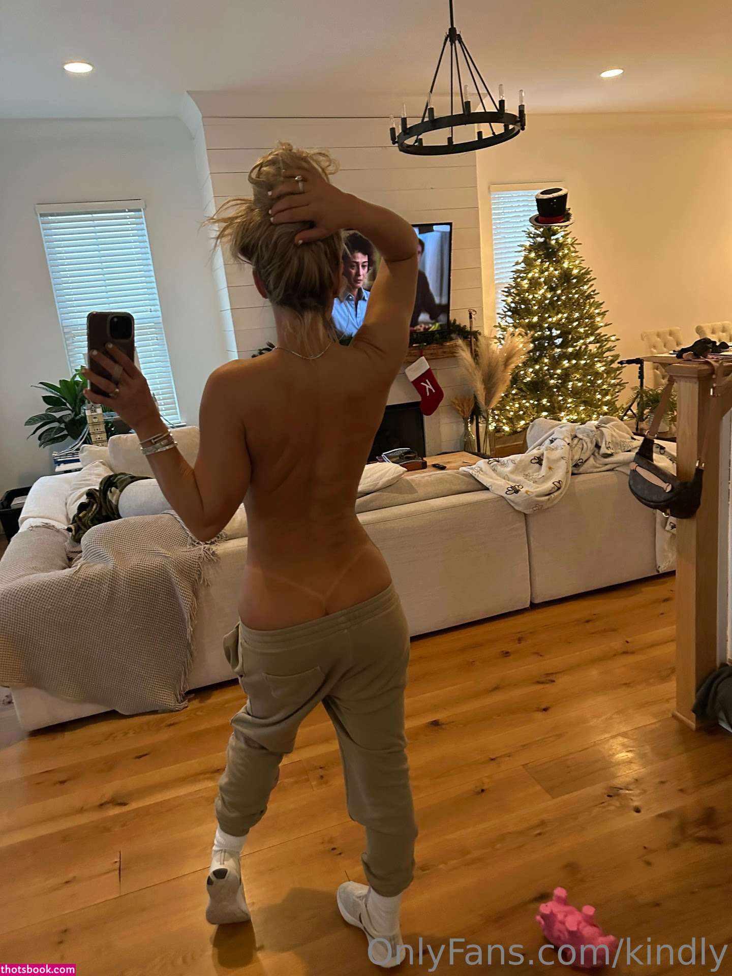 Kindly Myers OnlyFans Photos #17 229873