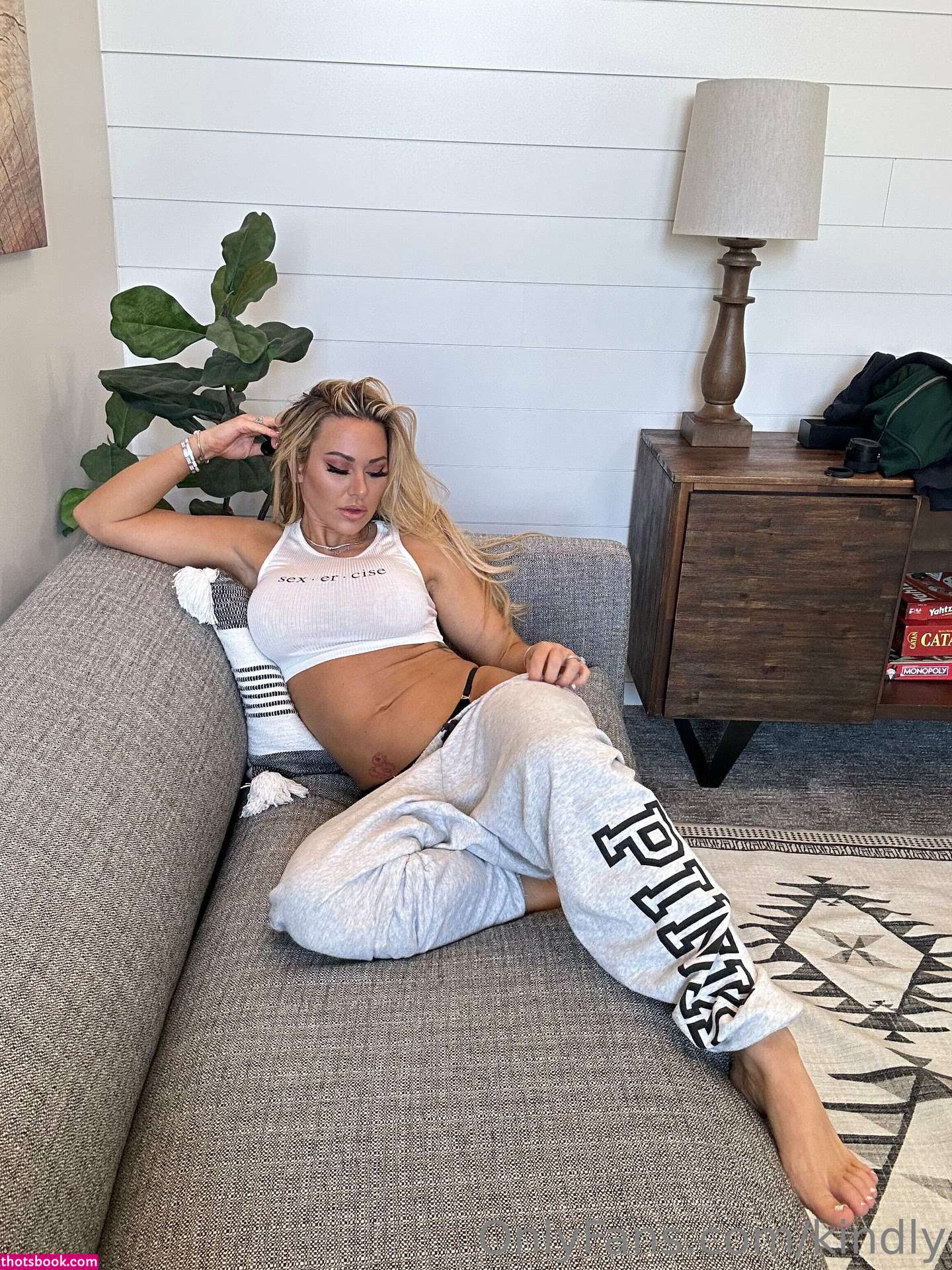 Kindly Myers OnlyFans Photos #18 229923