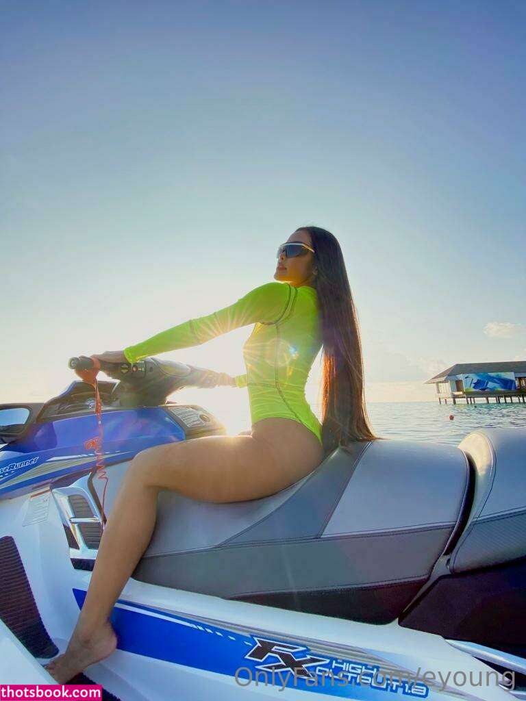 eyoung Nude OnlyFans Photos #10 924108