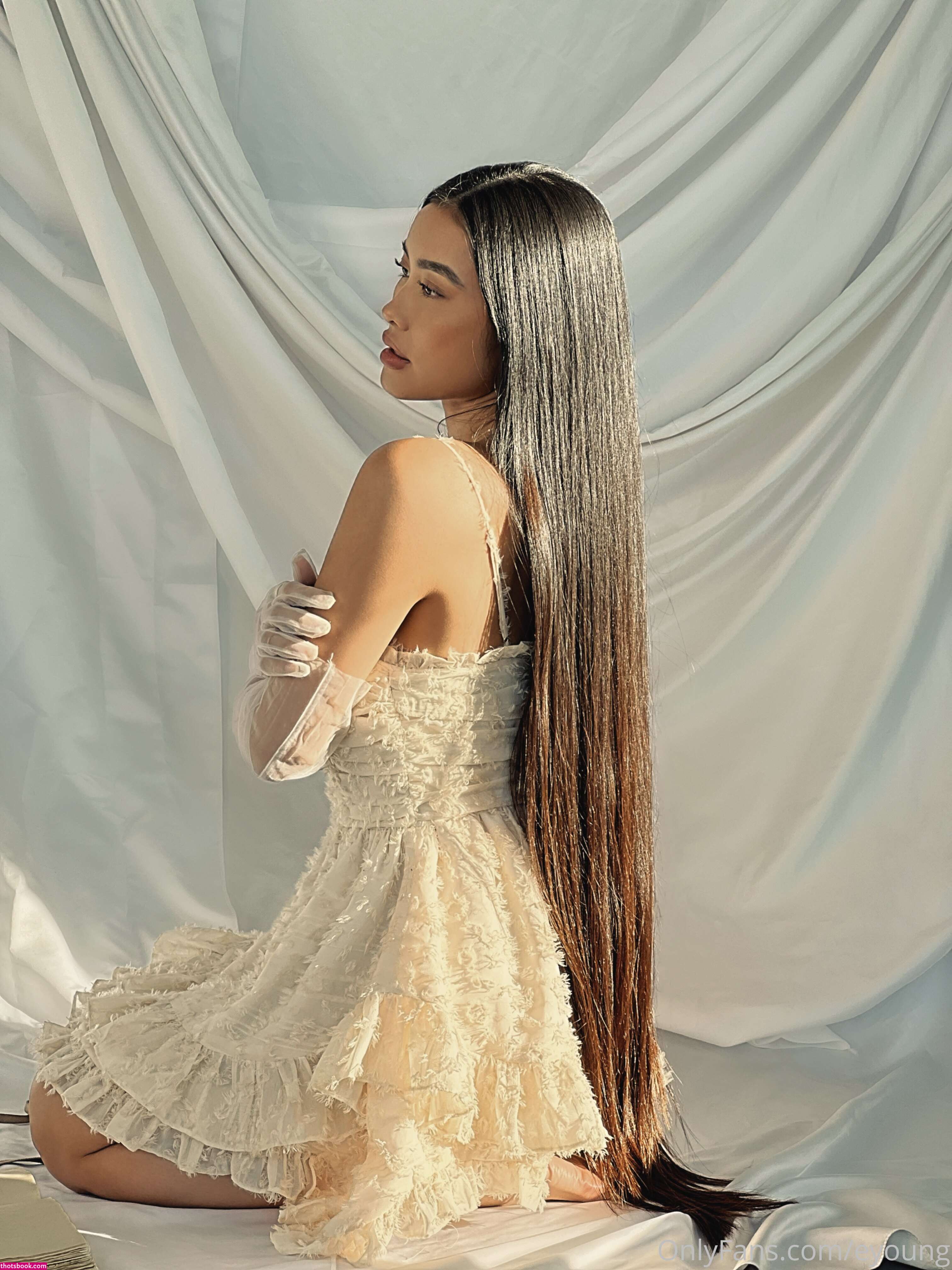 eyoung Nude OnlyFans Photos #5 923098