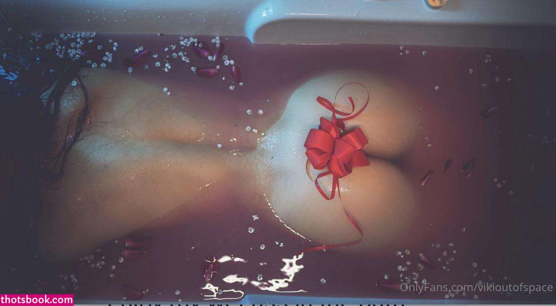 Vikioutofspace Nude OnlyFans Photos #1 928219