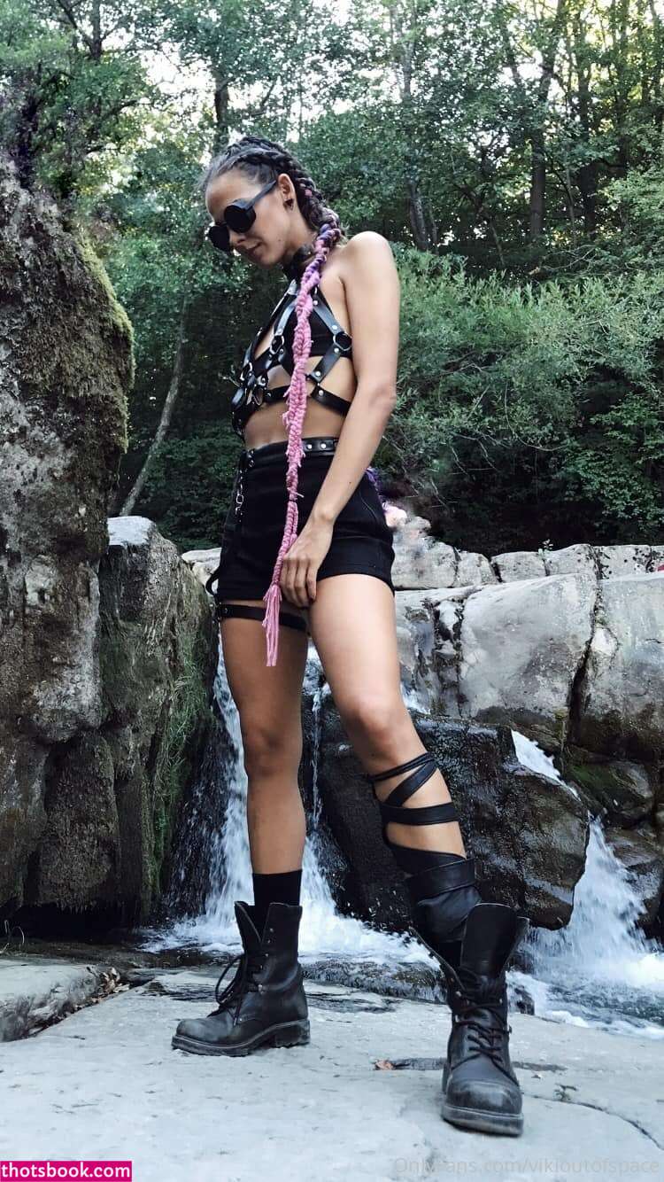 Vikioutofspace Nude OnlyFans Photos #12 929412