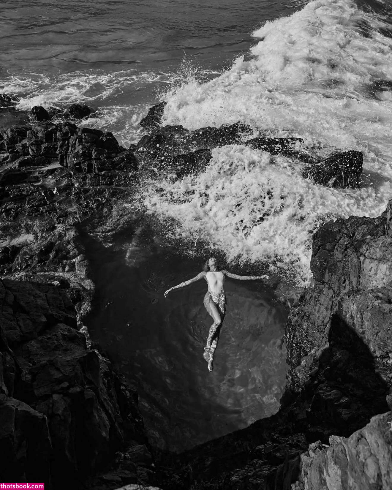 Candice Swanepoel Nude Leaks OnlyFans Photos #4 1679003