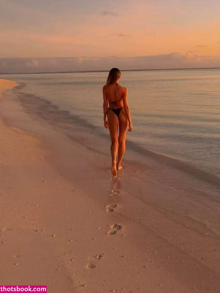 Candice Swanepoel Nude Leaks OnlyFans Photos #4 1679004