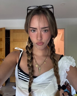 Julia Ernst Nude Leaks OnlyFans Photos #4
