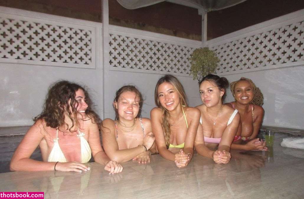 alisontsaii Nude Leaks OnlyFans Photos #3 1697249