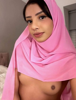arabamira Nude Leaks OnlyFans Photos #13
