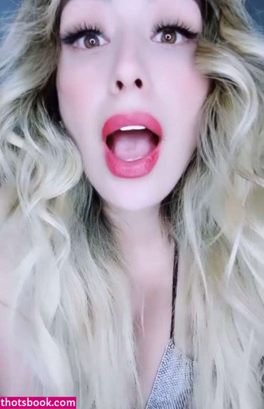 Fatima Segovia La Chuecona Nude Leaks OnlyFans Photos #1 1698026