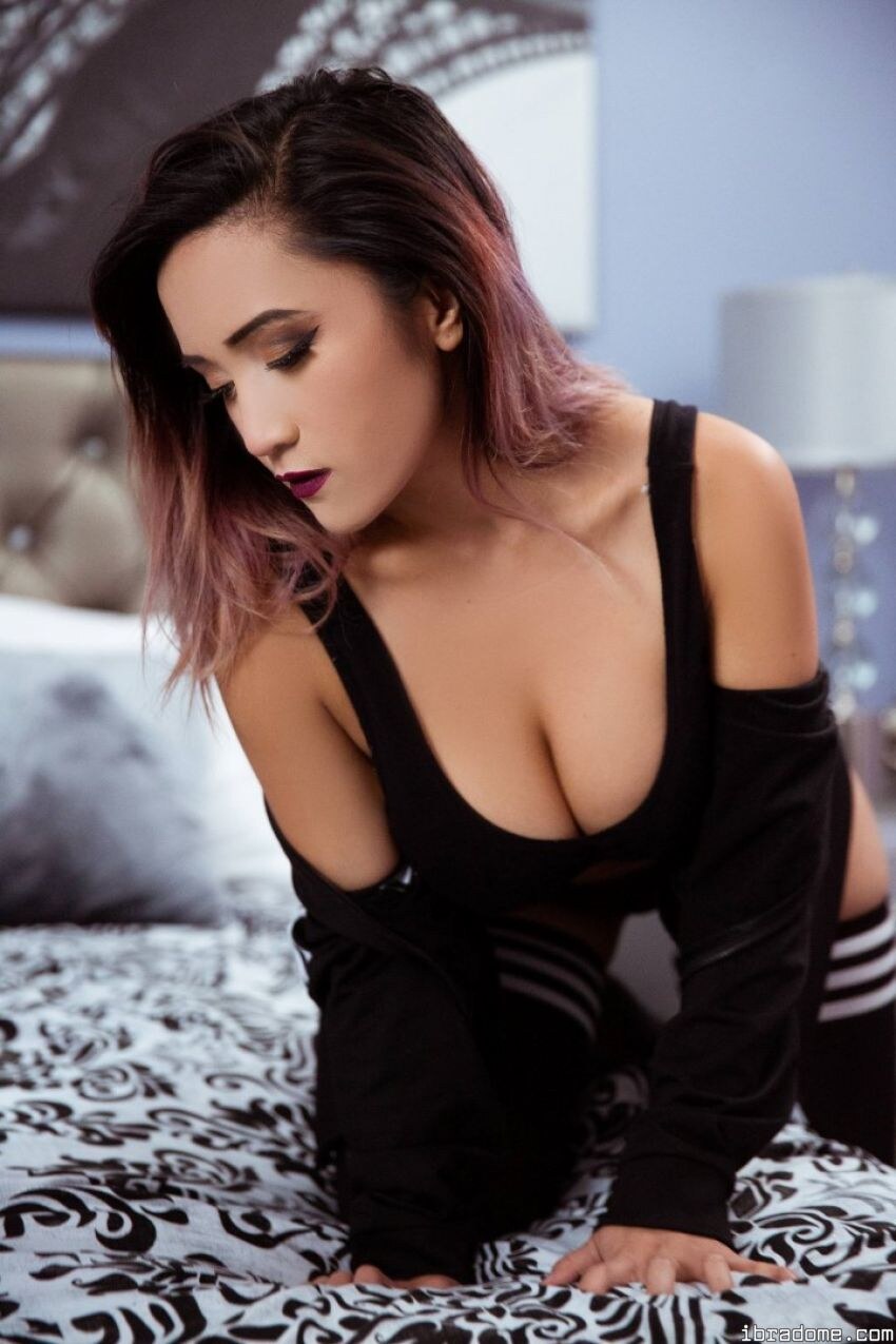 Annjelife Patreon Adidas Photos 46221