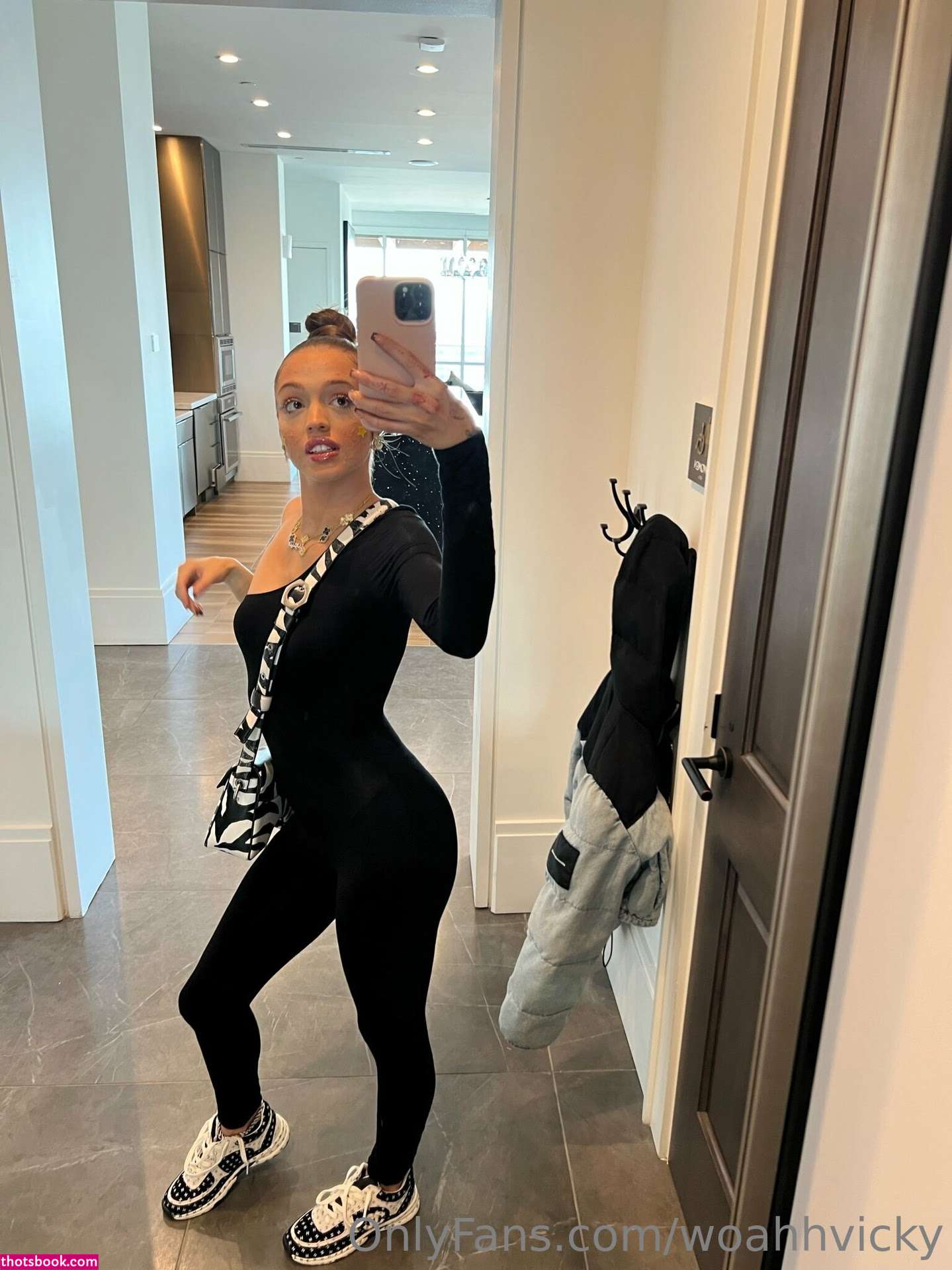 Woah Vicky Nude OnlyFans Photos #1 859928